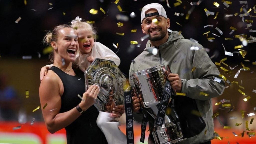 阿莫林：刚去葡体也被人说顶多撑3个月，我不喜欢频繁换球队（阿莫林：初到葡体有人断言我撑不过三个月，我不愿频繁换队）