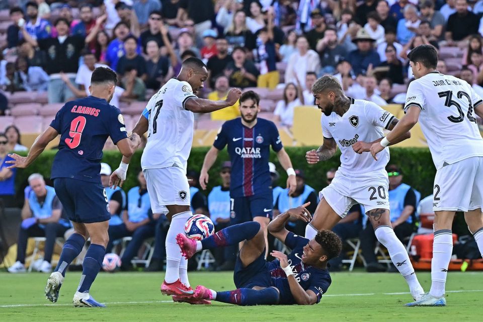 支持河南队，一河南球迷从航体骑三轮车前往足协杯决赛地苏州（为河南队加油，河南球迷骑三轮自航体出发奔赴足协杯决赛地苏州）