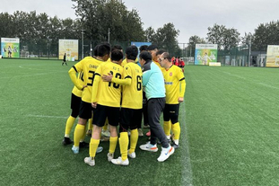 NBA战报：波尔津吉斯29分7板，老鹰115-98轻取鹈鹕（NBA快讯：波尔津吉斯29+7发威，老鹰115-98击退鹈鹕）